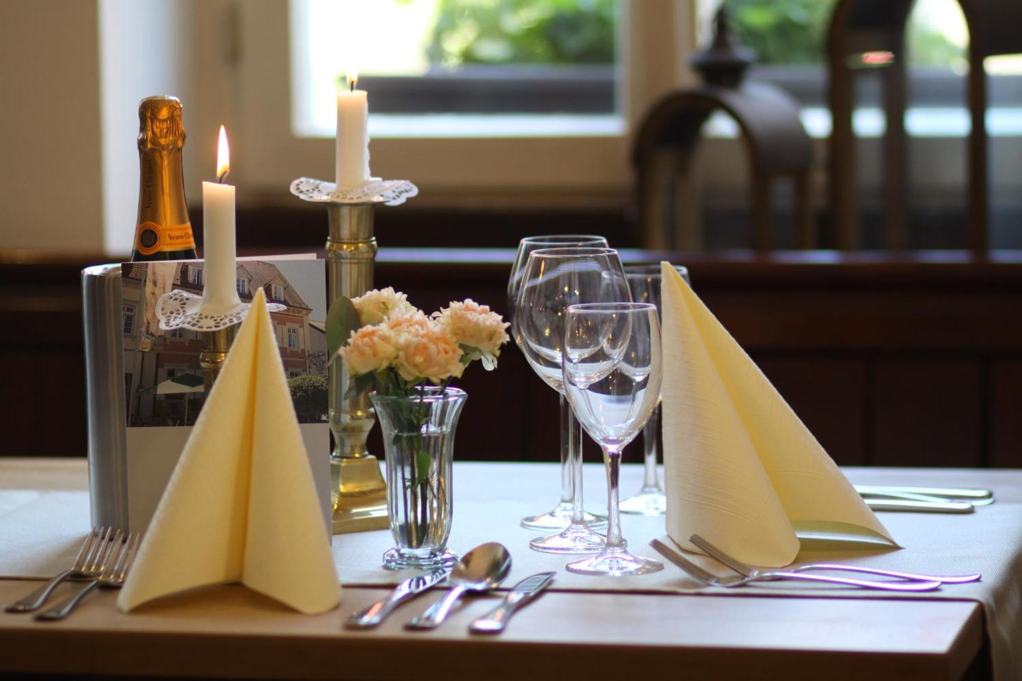 Hotel Restaurant Erbprinz Walldorf Екстер'єр фото